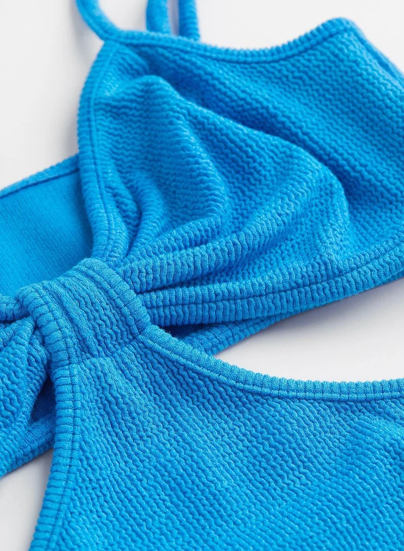 H&M Cut Out Knitted Crop Top